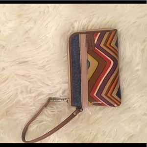 Fossil wristlet wallet